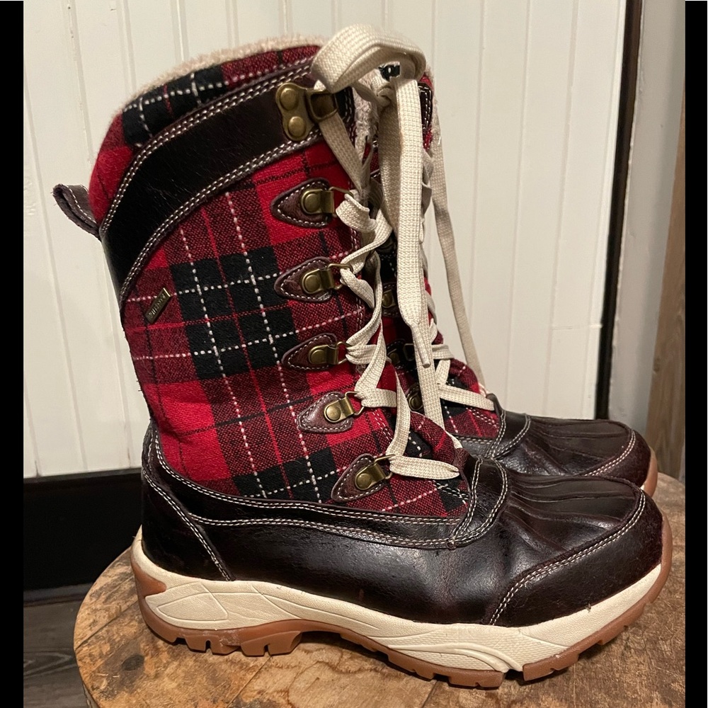 Kodiak "Regan" Mid Shaft Boot red plaid size 8